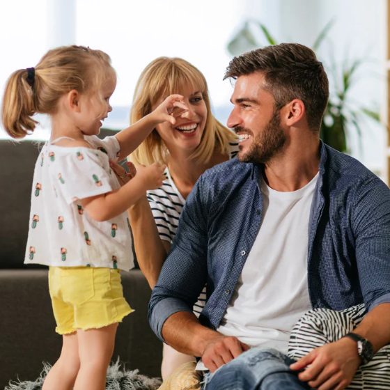 مجموعة اختبار الأبوة المنزلية من معمل إيشيفارن - تحتوي على مسحات فموية وتعليمات